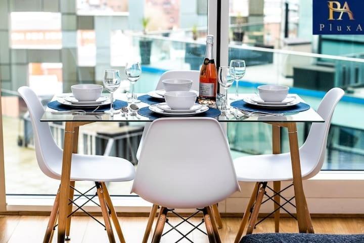 Pluxa Azure Cubic - Azure Cityview, Corporate Stays Welcome Birmingham Exterior photo